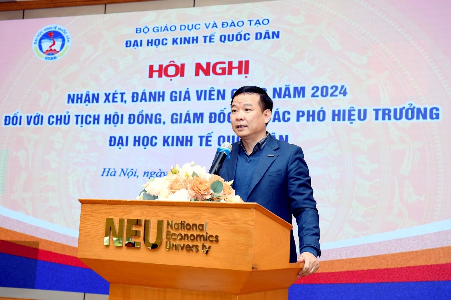 PGS.TS. Bùi Huy Nhượng, Phó Giám đốc Đại học Kinh tế Quốc dân. Ảnh: Tuấn Anh