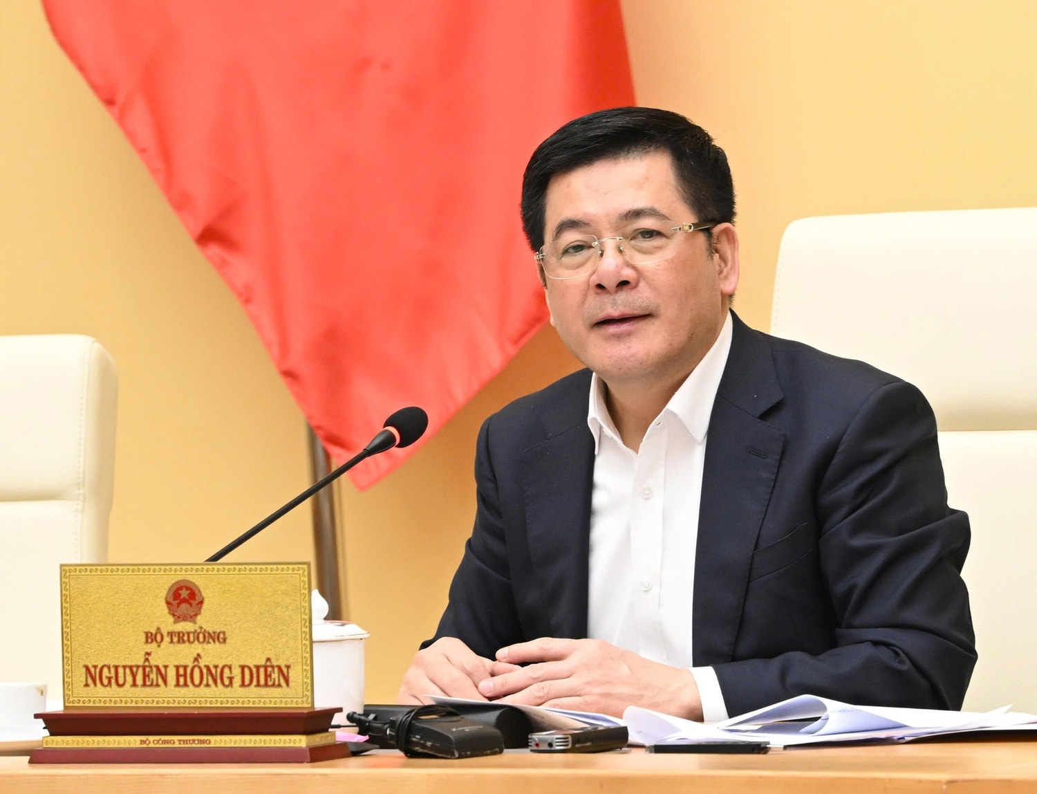 bo-trong-cong-thog.jpg