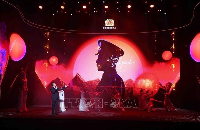 Một tiết mục nghệ thuật tại chương trình. Ảnh: Phạm Kiên/TTXVN