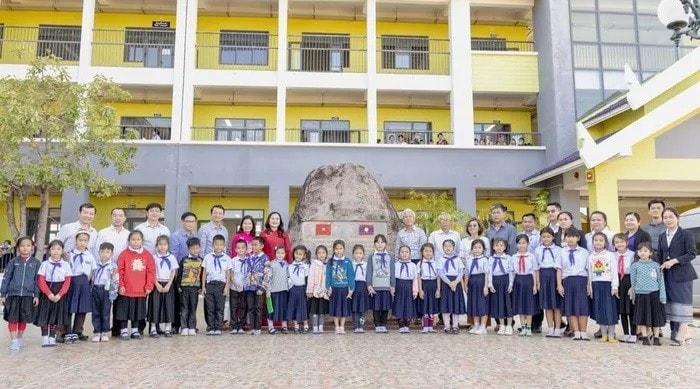 tham-hoc-sinh-lao.jpg