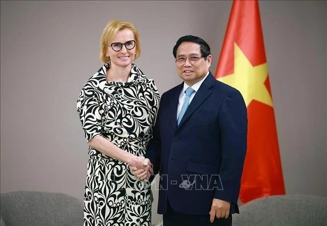 Prime Minister Pham Minh Chinh (R) and Chairwoman of the Communist Party of Bohemia and Moravia (KSCM) Katerina Konecna at their meeting in Prague on January 18. (Photo: VNA) img-6409.jpg
