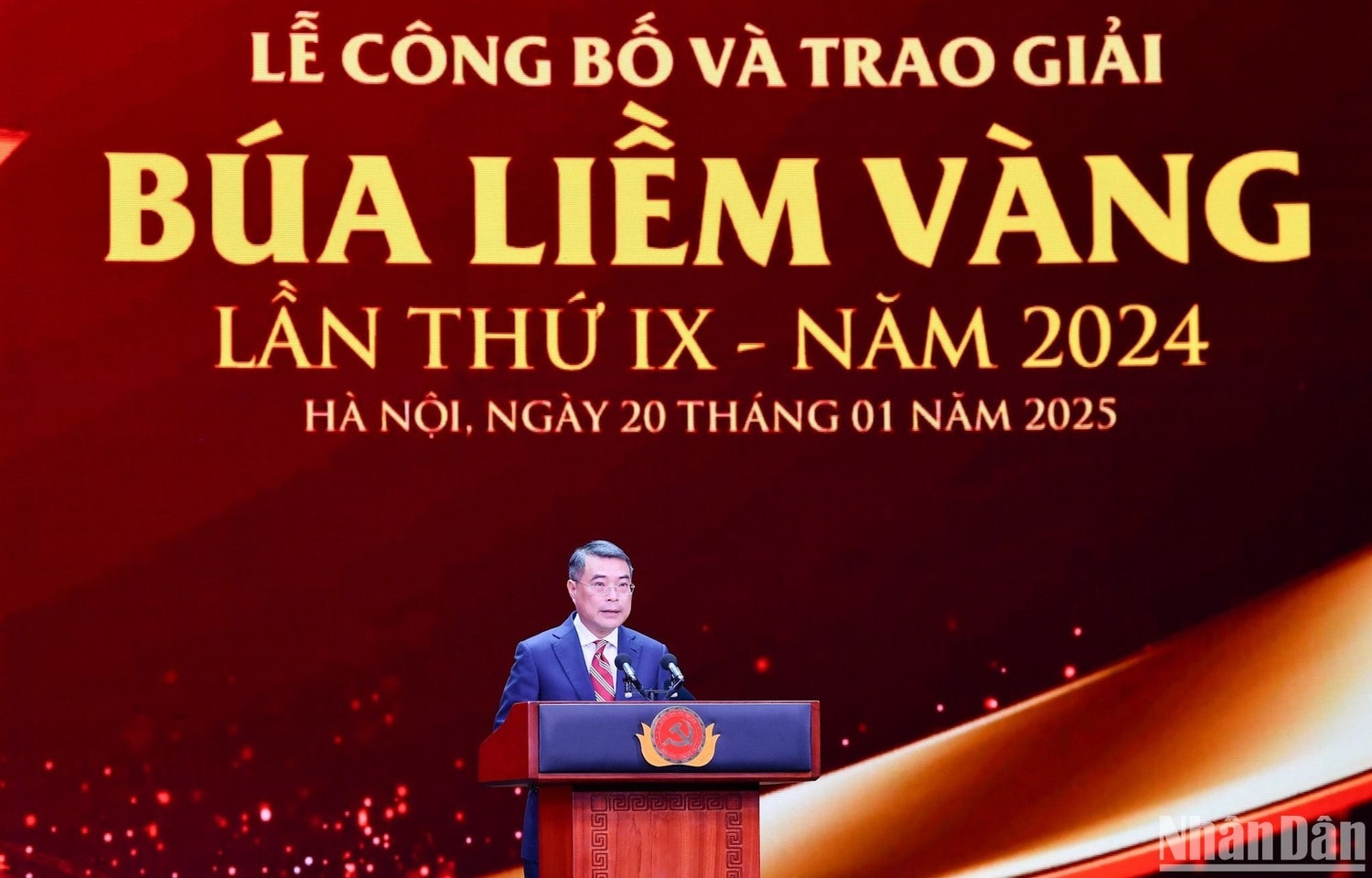 Ủy viên Bộ Chính trị, Bí thư Trung ương Đảng, Trưởng Ban Tổ chức Trung ương Lê Minh Hưng - Trưởng Ban Chỉ đạo Giải Búa liềm vàng phát động Giải Báo chí toàn quốc về xây dựng Đảng lần thứ X - năm 2025. Ảnh: Nhandan.vn
