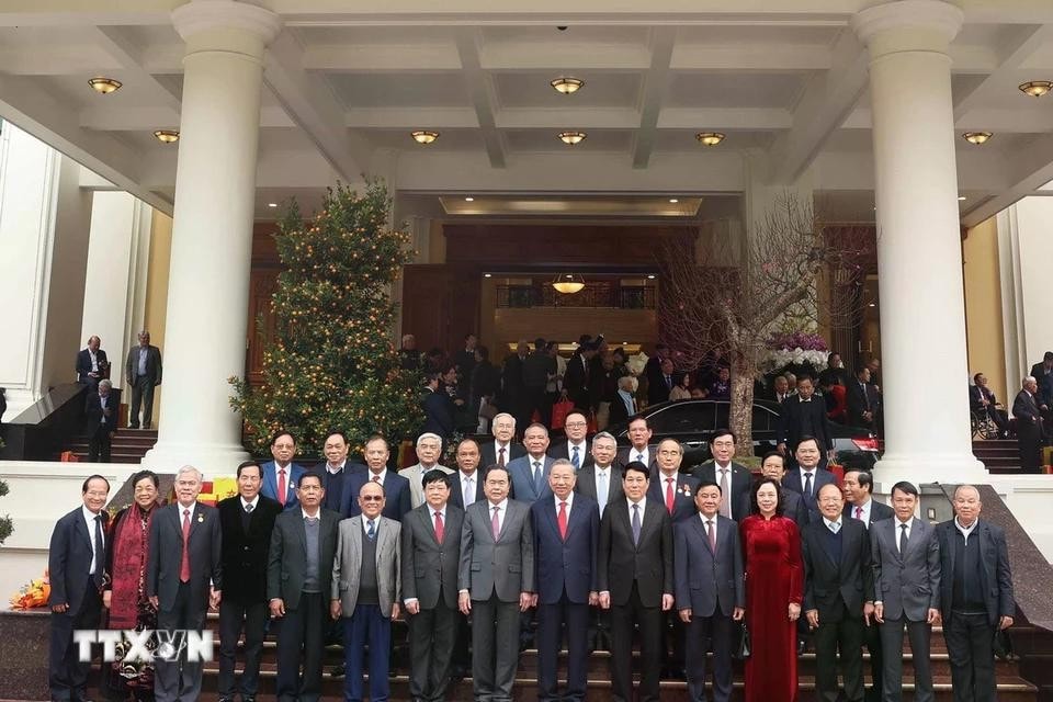 Tổng Bí thư Tô Lâm và các đồng chí lãnh đạo, nguyên lãnh đạo Đảng, Nhà nước. Ảnh: Thống Nhất/TTXVN