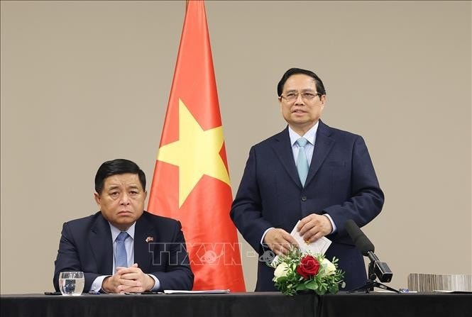 Thủ tướng Phạm Minh Chính phát biểu tại cuộc làm việc với Mạng lưới Đổi mới sáng tạo Việt Nam tại châu Âu. Ảnh: Dương Giang/TTXVN
