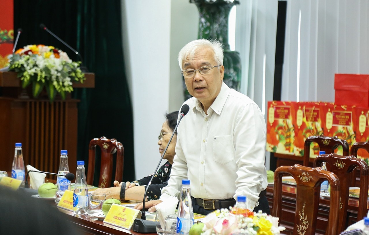 Nguyên Chủ nhiệm Ủy ban Văn hóa, Giáo dục, Thanh niên, Thiếu niên và Nhi đồng Phan Thanh Bình phát biểu. Ảnh: Văn Dũng