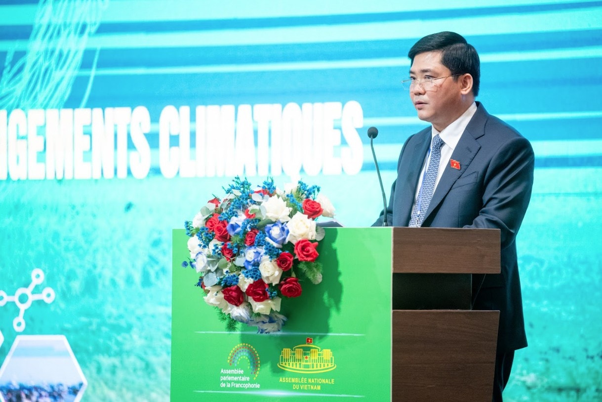 Phó Chủ nhiệm Ủy ban Khoa học, Công nghệ và Môi trường Nguyễn Tuấn Anh phát biểu tại Phiên thảo luận “Chia sẻ kinh nghiệm của các quốc gia và hợp tác quốc tế trong ứng phó với biến đổi khí hậu"