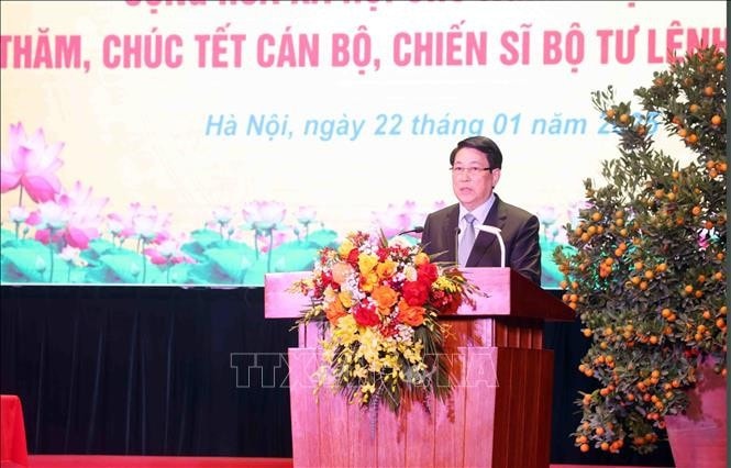 Chủ tịch nước Lương Cường chúc Tết cán bộ, chiến sĩ Bộ Tư lệnh Cảnh vệ (Bộ Công an). Ảnh: Lâm Khánh/TTXVN