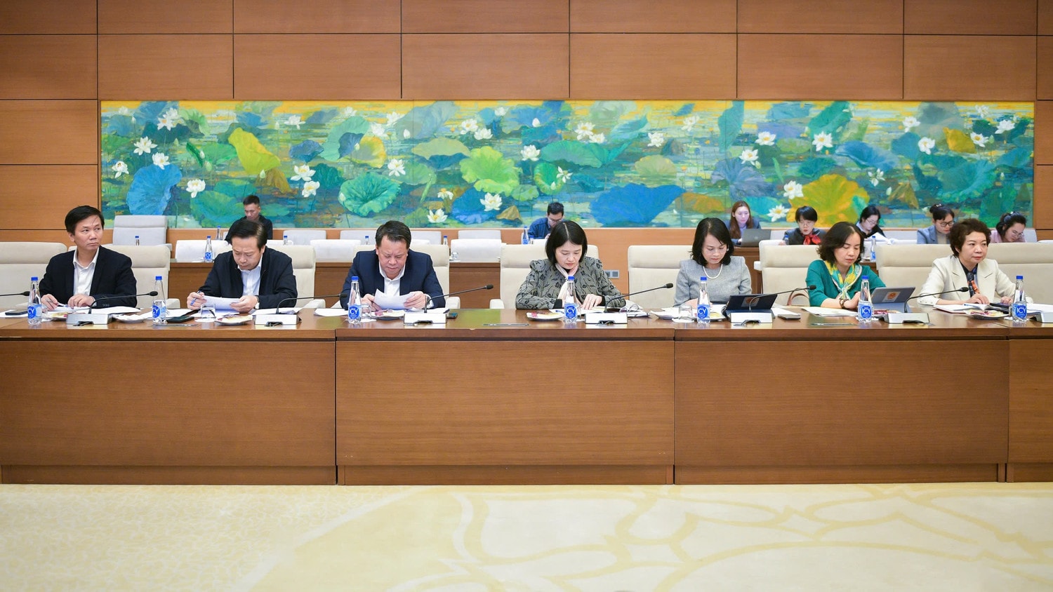 Các đại biểu dự phiên họp