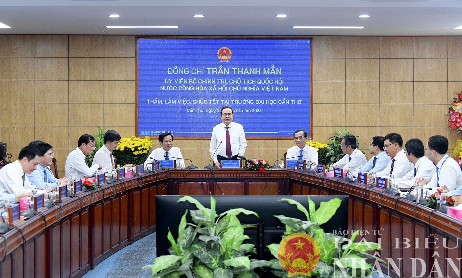 Chủ tịch Quốc hội Trần Thanh Mẫn phát biểu tại cuộc làm việc. Ảnh: Lâm Hiển