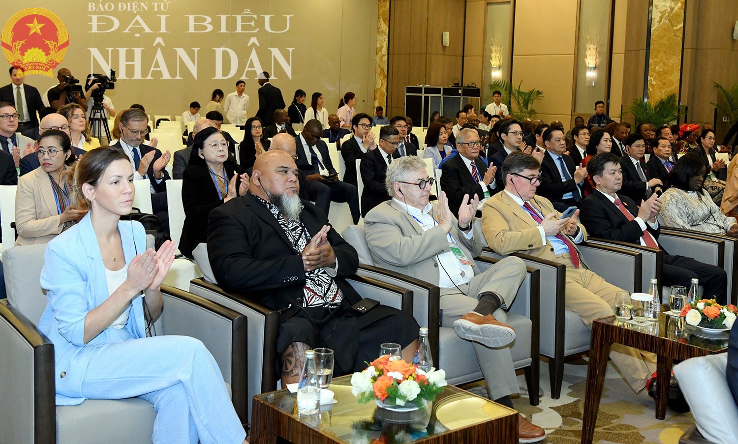 Các đại biểu dự Hội nghị Ban Chấp hành Liên minh Nghị viện Pháp ngữ. Ảnh: Lâm Hiển