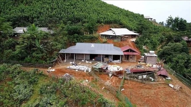 In 2024, 386 poor households in Yen Bai's Tram Tau district are supported to build new homes. (Photo: VNA) yen-bai-eliminating-substandard-housing-vna.jpg