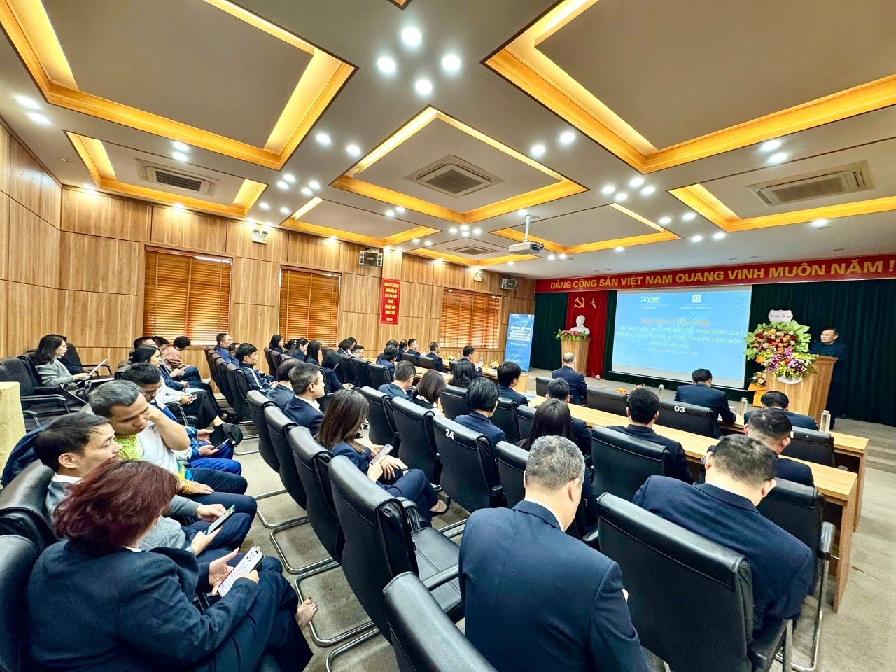 Toàn cảnh hội nghị