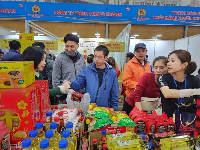 cho-tet-cong-doan20241214150749.jpg