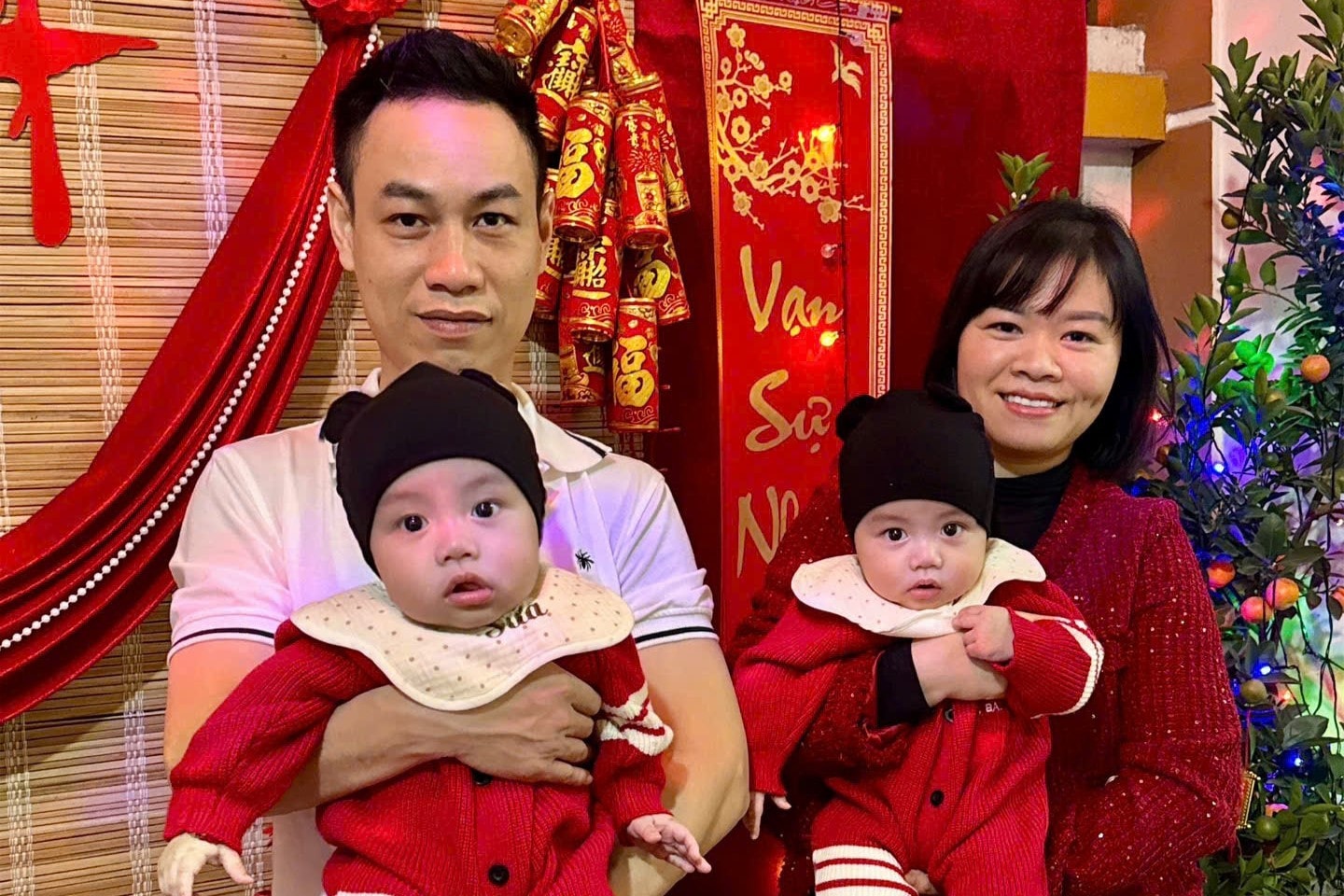 gia-dinh-chi-hoan-anh-hung-hanh-phuc-voi-mua-xuan-ben-con-yeu.jpg