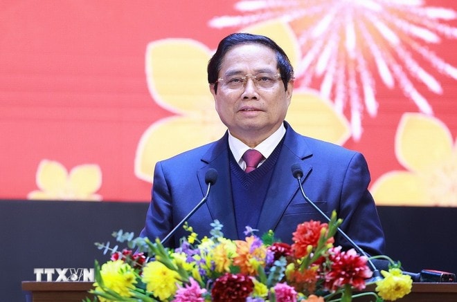 Thủ tướng Phạm Minh Chính chúc Tết, giao nhiệm vụ cho cán bộ, chiến sỹ Cục An ninh điều tra (A09). Ảnh: Dương Giang/TTXVN