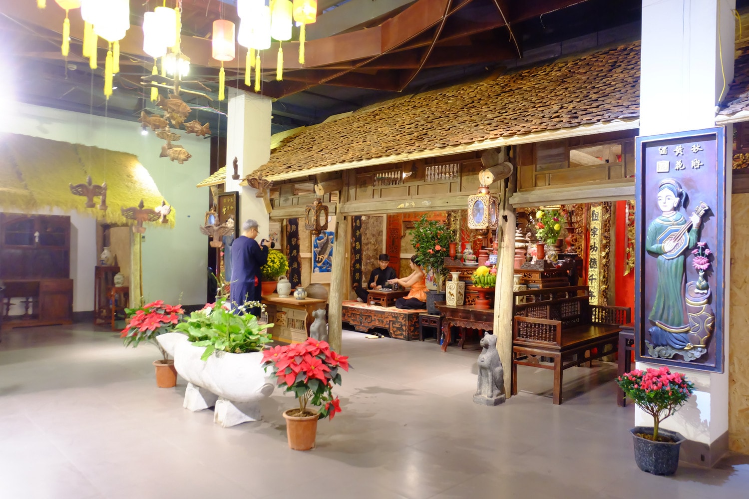 Nhà chính gồm 3 gian