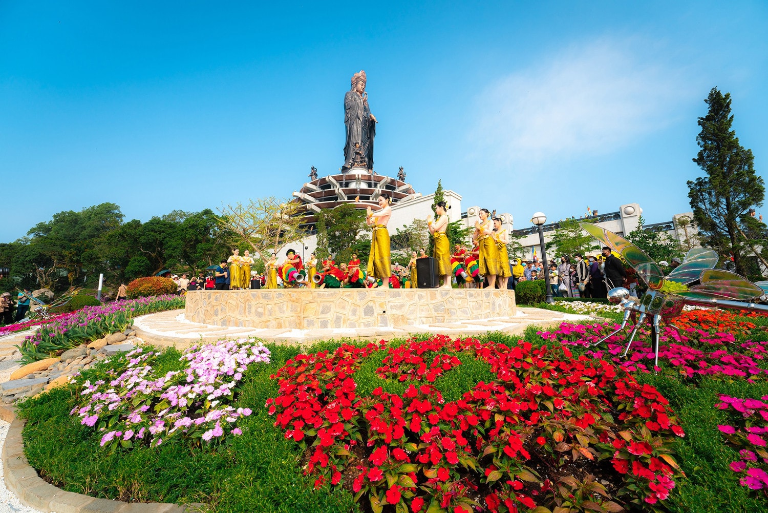 du-xuan-ba-den.jpg