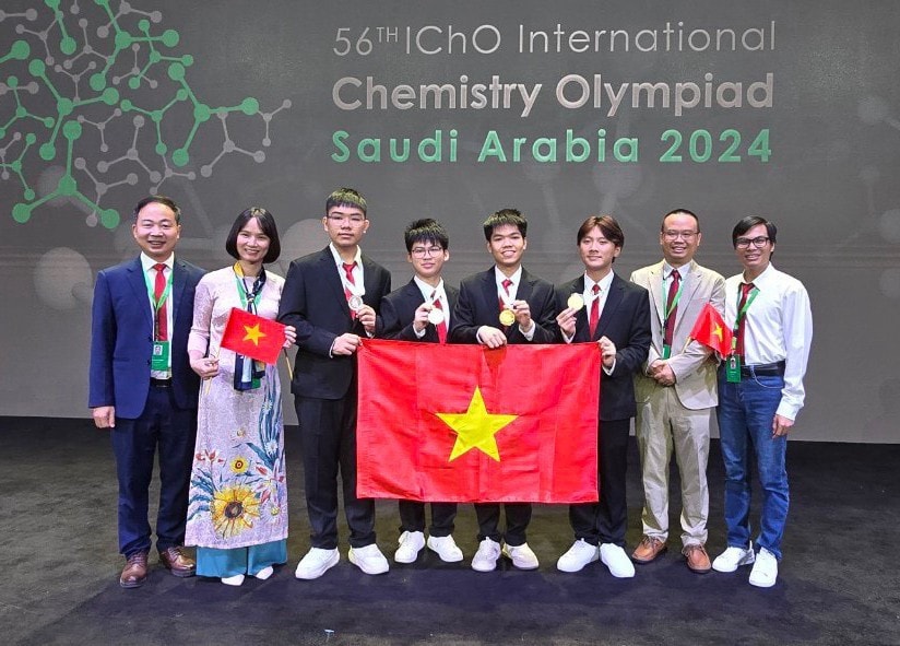 4 học sinh Đội tuyển Việt Nam đều đạt huy chương Kỳ thi Olympic Hóa học quốc tế 2024