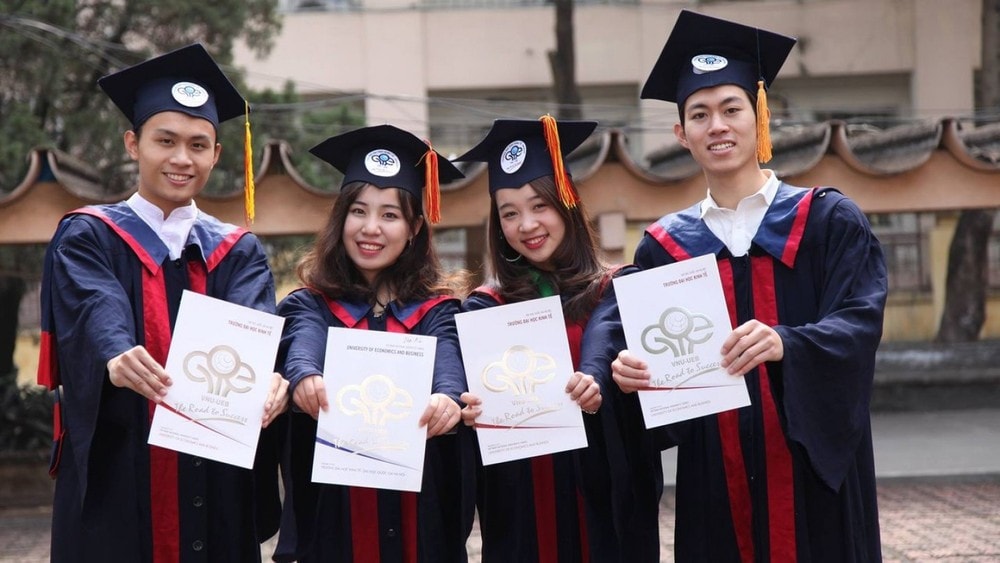 1440x810-dai-hoc-kinh-te-dai-ho-1679291479571.jpg