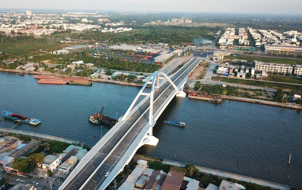 cau-tran-hoang-na.jpg