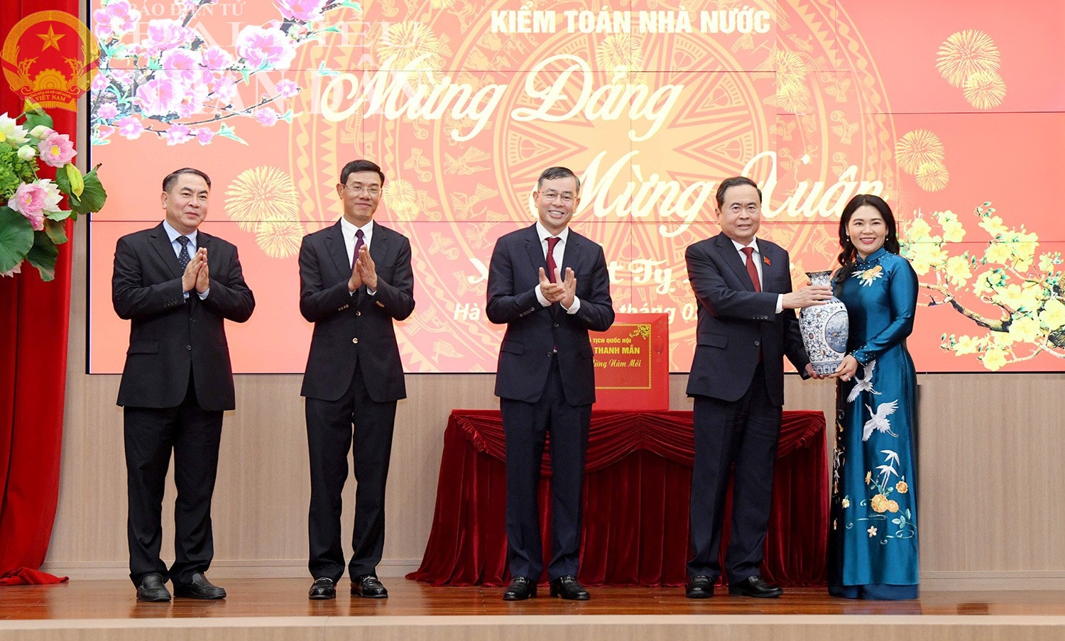 dbnd_tl_tang-qua-a2-2151.jpg