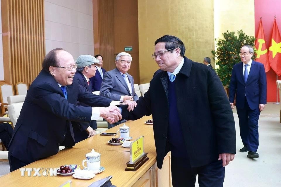 Thủ tướng Phạm Minh Chính với các lãnh đạo, nguyên lãnh đạo Đảng, Nhà nước. Ảnh: Dương Giang/TTXVN