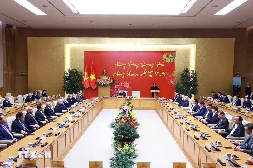 Chương trình gặp mặt thân mật “Mừng Đảng quang vinh, mừng Xuân Ất Tỵ 2025.” Ảnh: Dương Giang/TTXVN