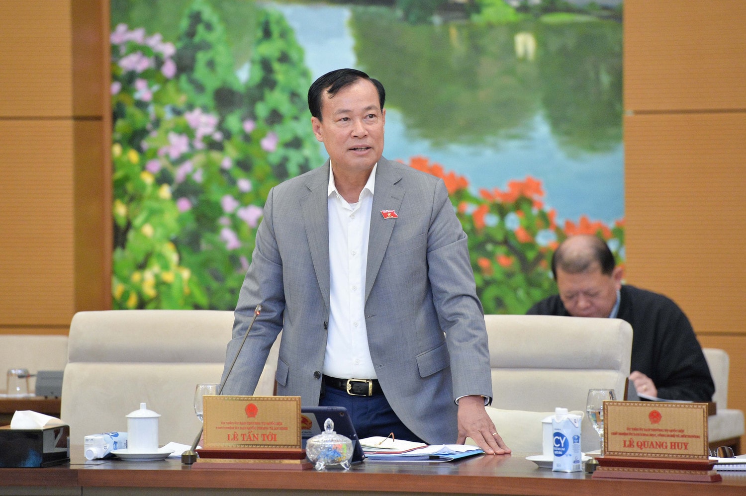 chu-nhiem-uy-ban-quoc-phong-va-an-ninh-le-tan-toi.jpg