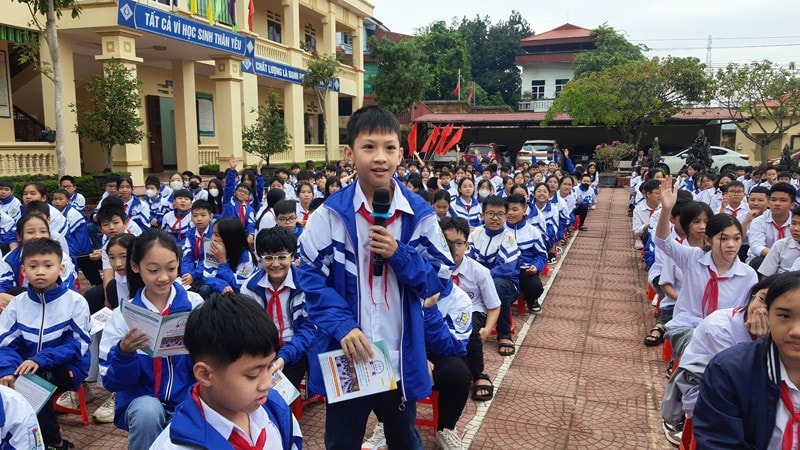 Trung tâm trợ giúp pháp lý nhà nước tỉnh Phú Thọ tổ chức truyền thông nâng cao nhận thức về trợ giúp pháp lý cho trẻ em và người chưa thành niên năm 2024. Ảnh: Hồng Vân
