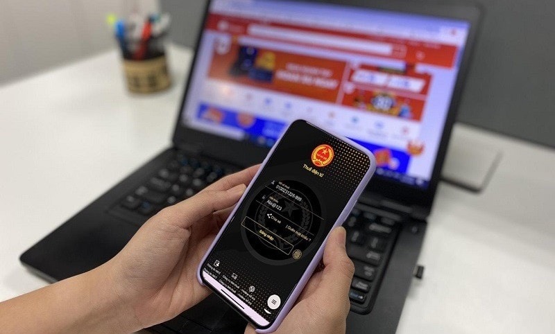 Cục Thuế Hà Nội hướng dẫn thực hiện thuế thu nhập cá nhân trên ứng dụng eTax Mobile. Nguồn: ITN