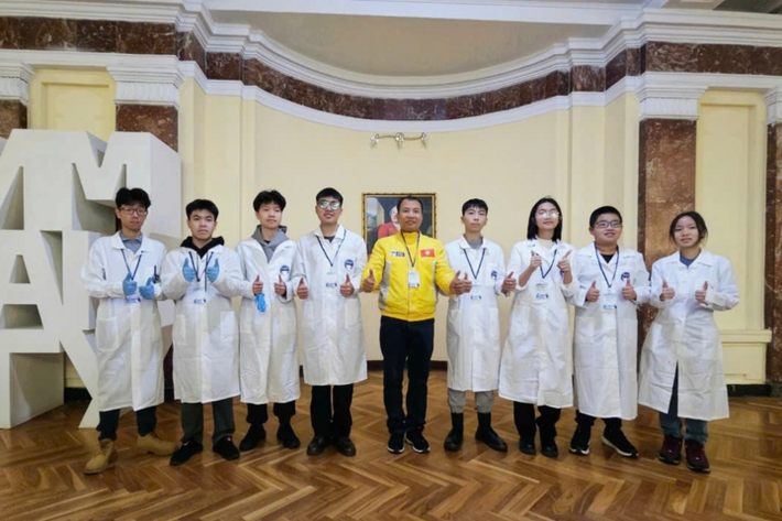 doi-tuyen-11002906.png