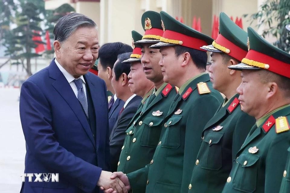 Tổng Bí thư Tô Lâm thăm và làm việc tại Lữ đoàn tên lửa 490 - Binh chủng Pháo binh ảnh 1
