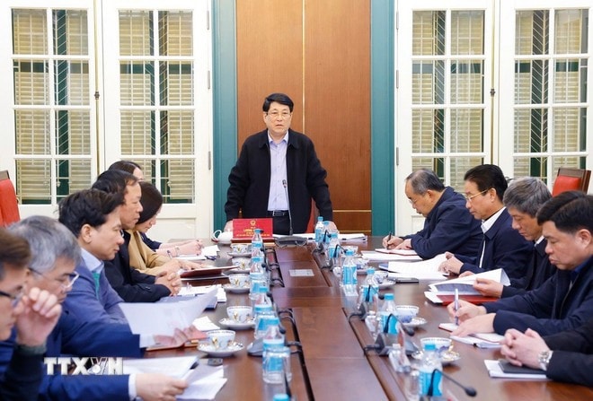 Chủ tịch nước Lương Cường chủ trì cuộc họp. Ảnh: Lâm Khánh/TTXVN