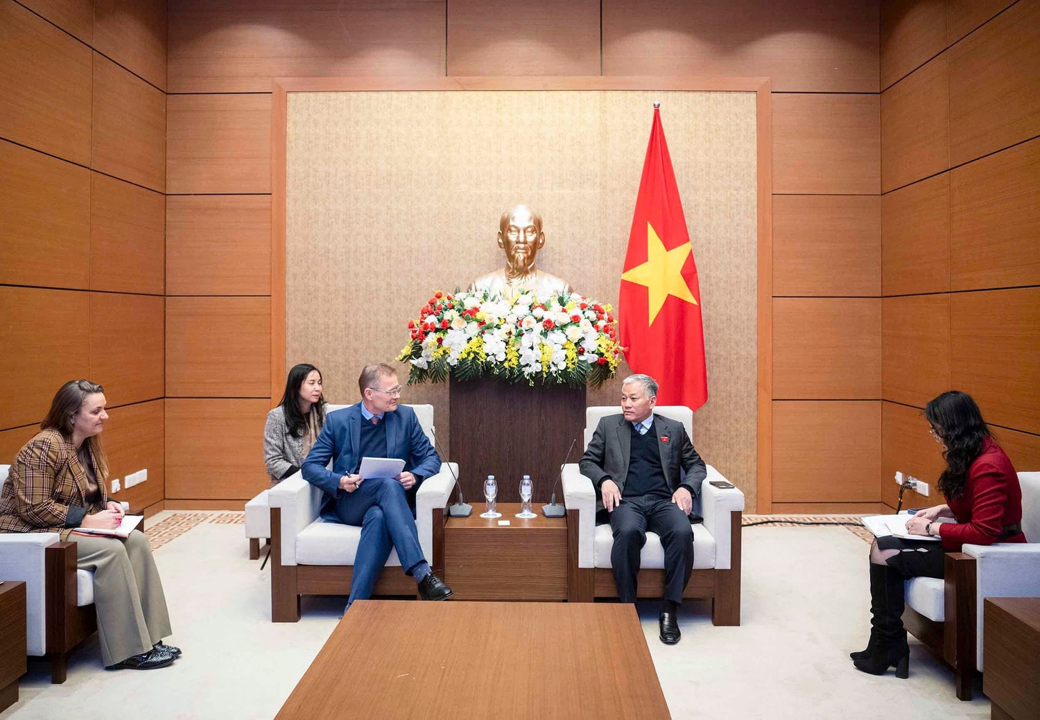 Quang cảnh cuộc tiếp