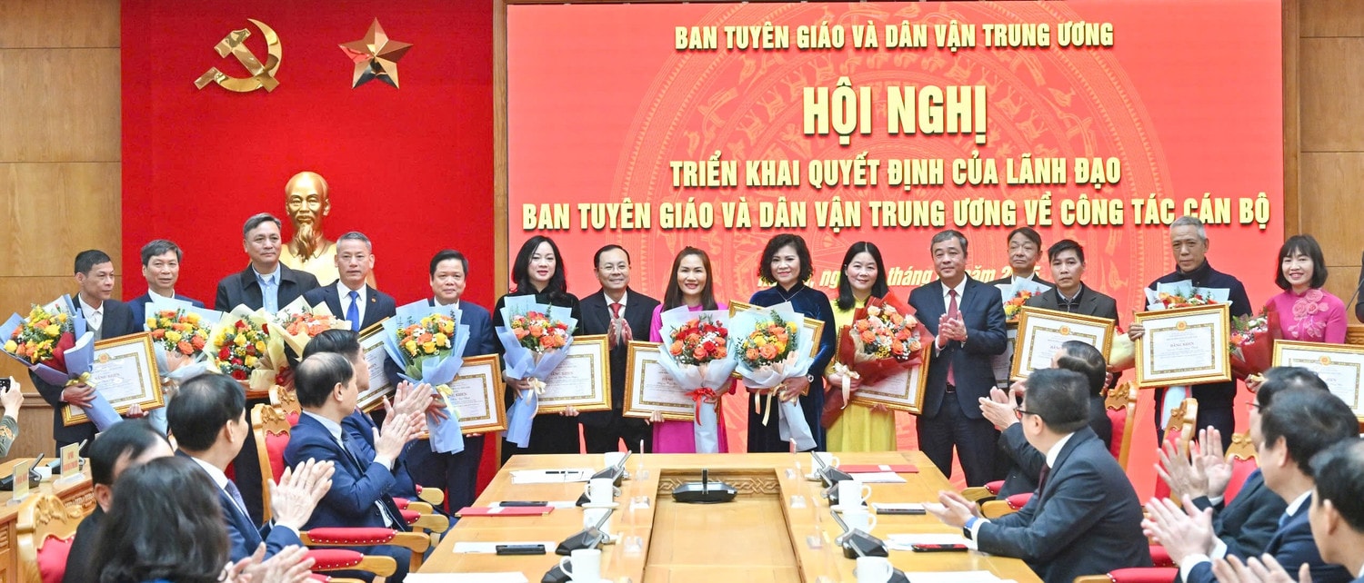 hoi-nghi08.jpg