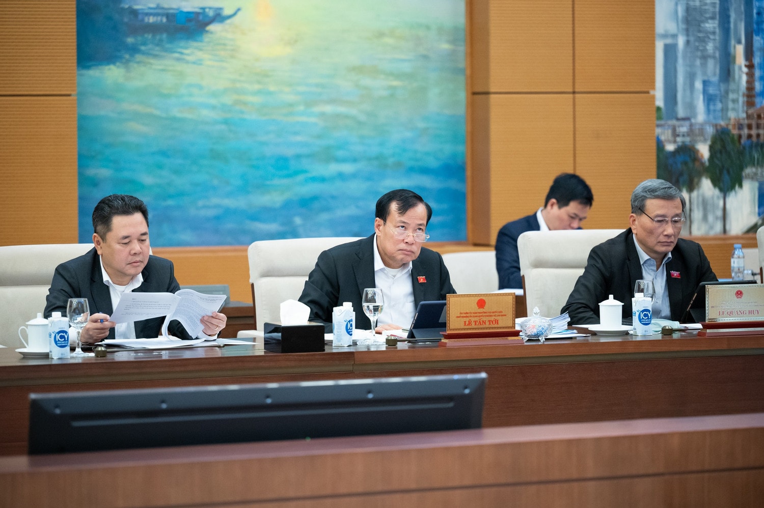 cac-dai-bieu-du-phien-hop-2023.jpg