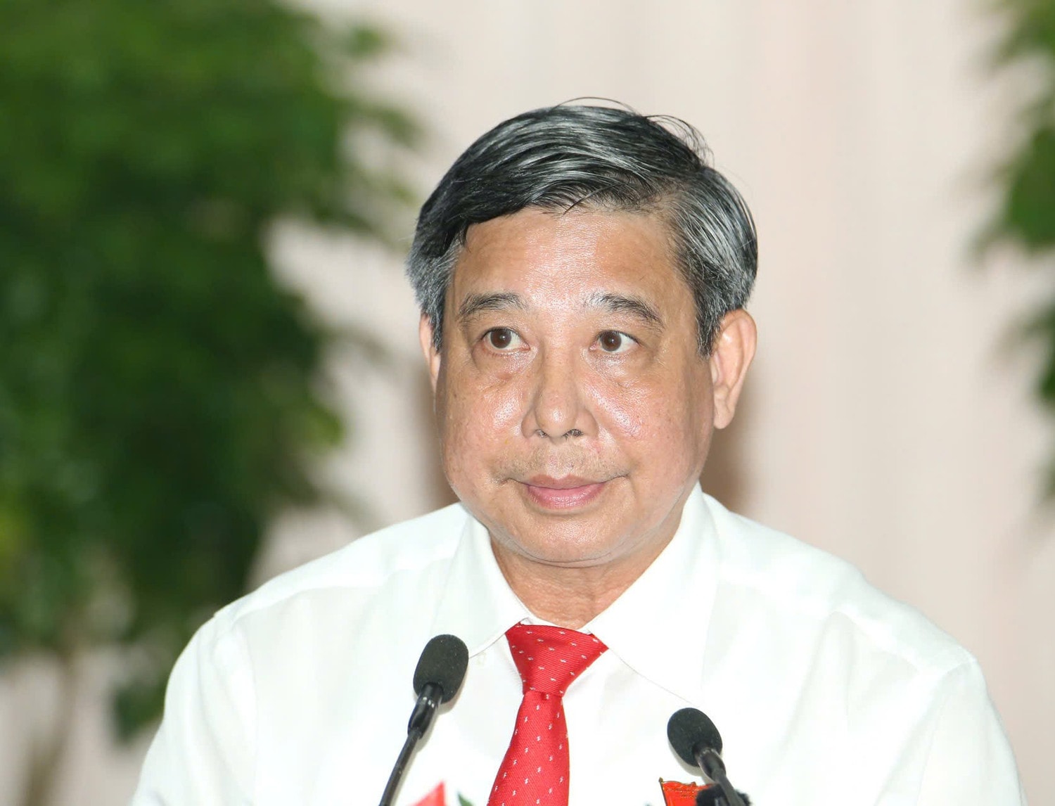 bi-thu-chi-tich-hdnd.jpg