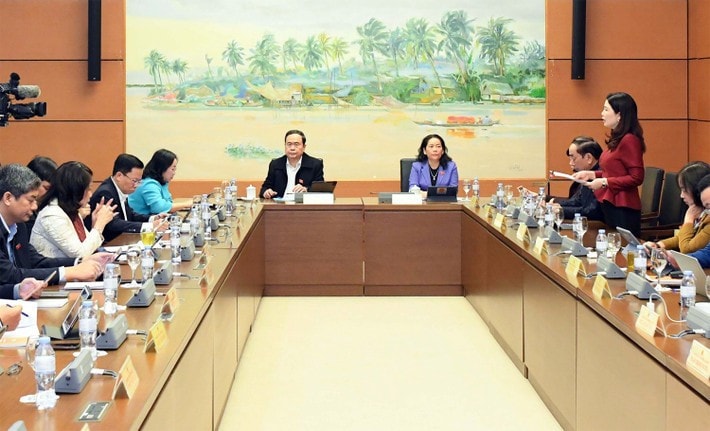 NA Chairman Tran Thanh Man chairs the discussion. Photo: Lam Hien 477595172-612215758083612-8713283913429477149-n.jpg