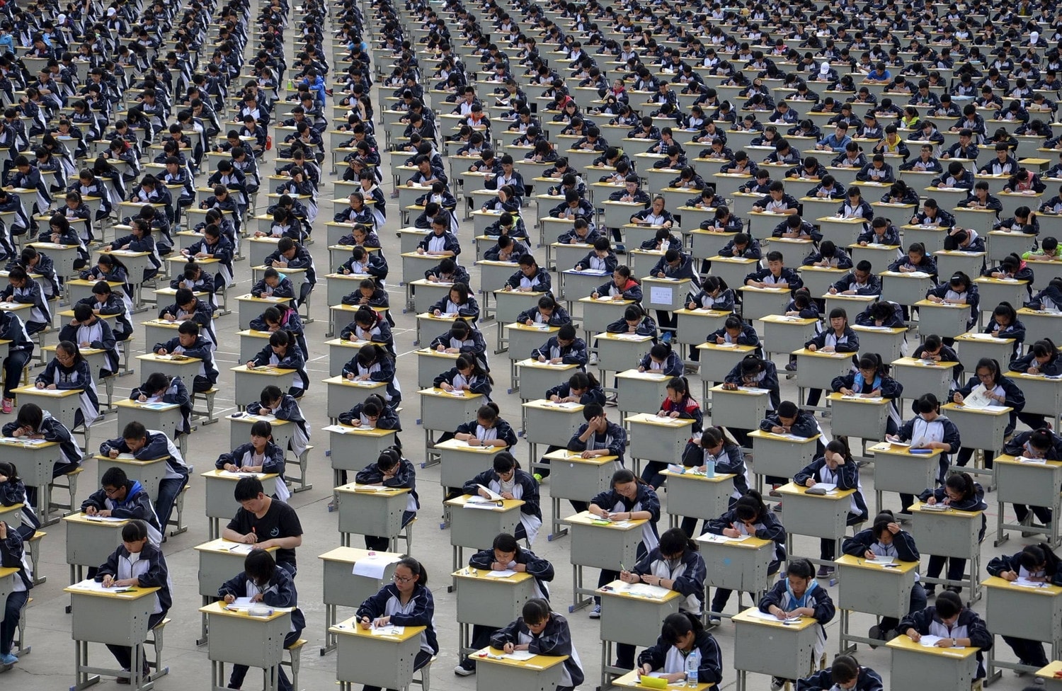 Học sinh Trung Quốc tham gia kỳ thi Cao khảo. Nguồn: Reuters