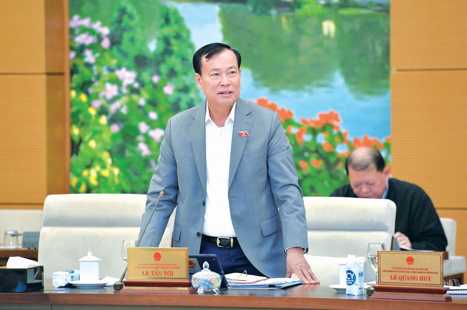 Chủ nhiệm Ủy ban Quốc phòng và An ninh, Trung tướng Lê Tấn Tới phát biểu về công tác dân nguyện của Quốc hội trong tháng 1.2025