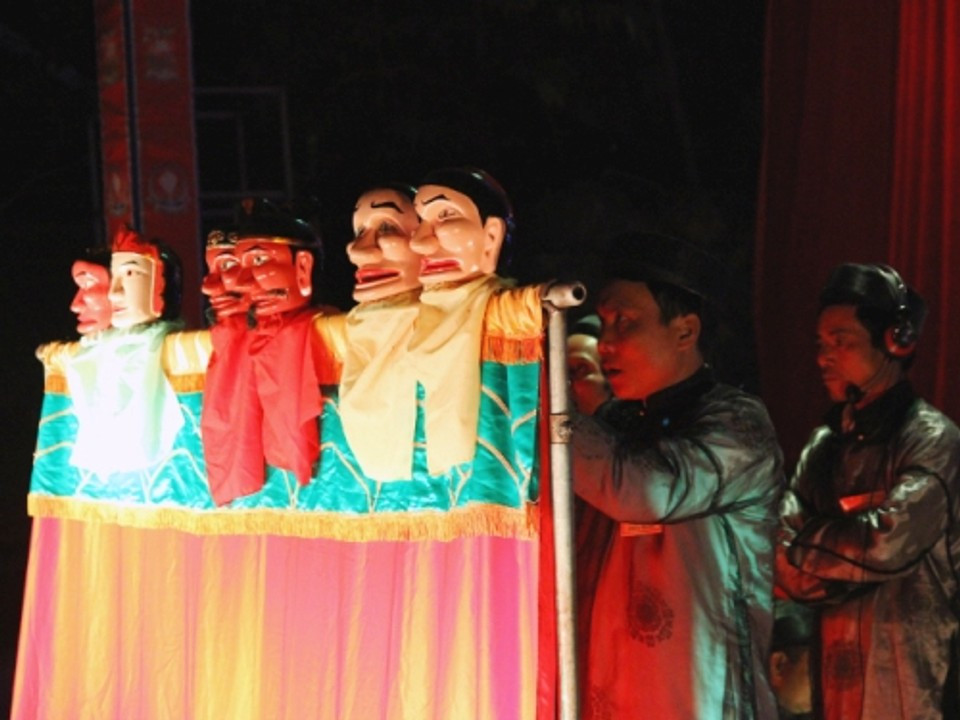 Nghệ thuật rối đầu gỗ chầu Thánh. Ảnh: TGDS