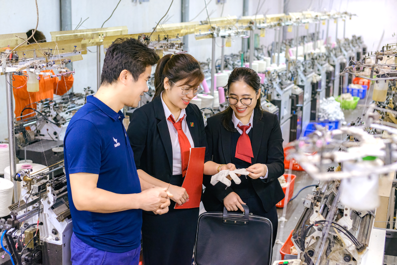 Ngay đầu năm 2025, Agribank triển khai 9 chương trình tín dụng quy mô trên 350 nghìn tỷ đồng nhằm hỗ trợ sản xuất, kinh doanh