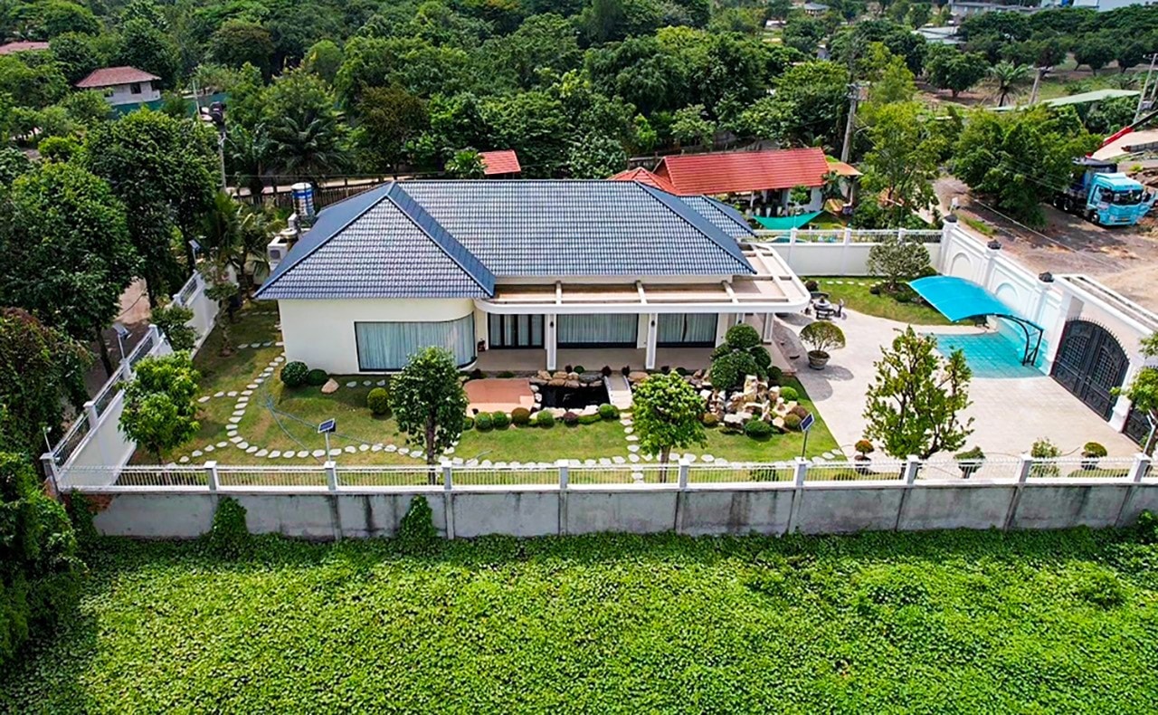 biet-thu-xay-trai-phep.jpg
