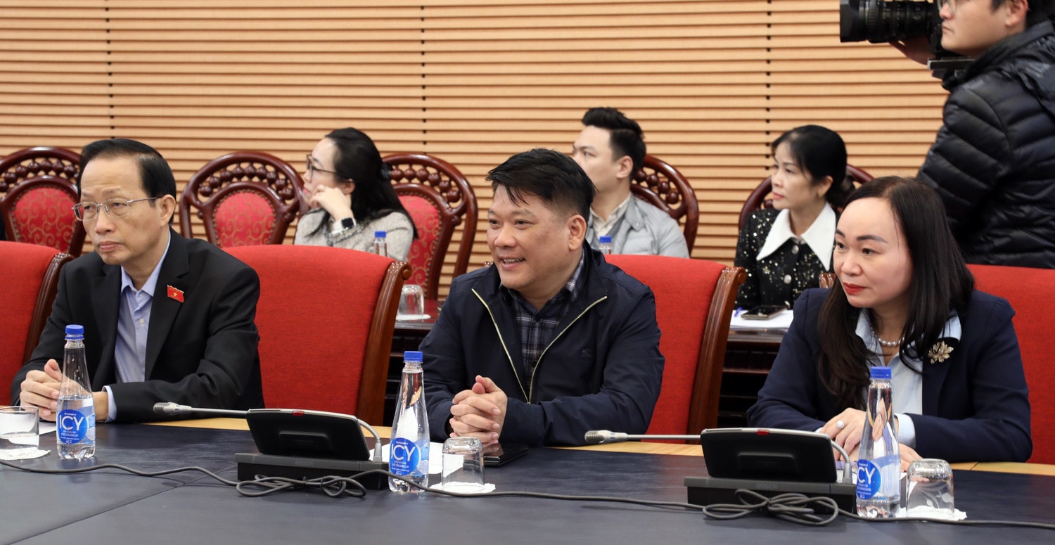 Các đại biểu tham dự phiên họp
