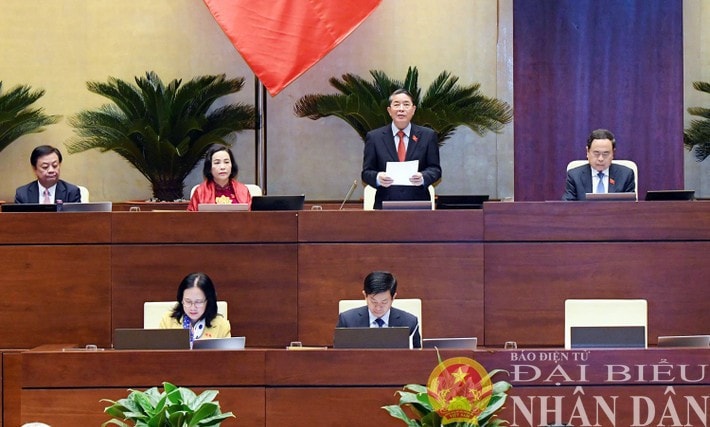 NA Chairman Nguyen Duc Hai chairs the session. Photo: Quang Khanh pct-nguyenduhai-lh-a3.jpg