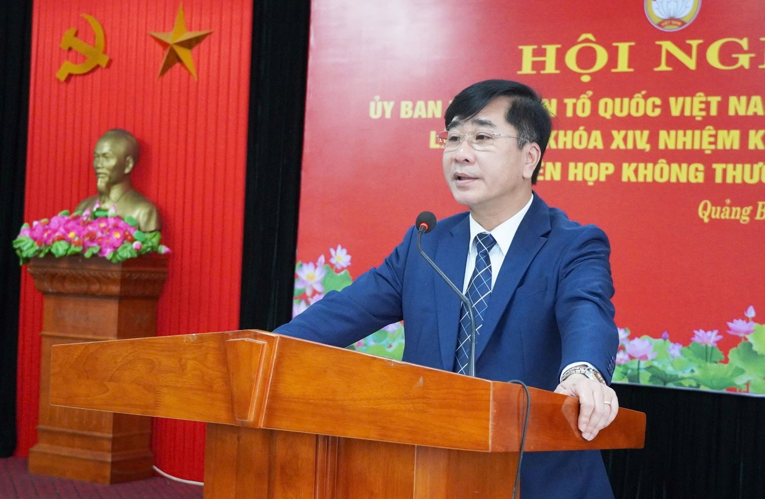 Chủ tịch Ủy ban MTTQVN tỉnh Phạm Quang Long phát biểu nhận nhiệm vụ