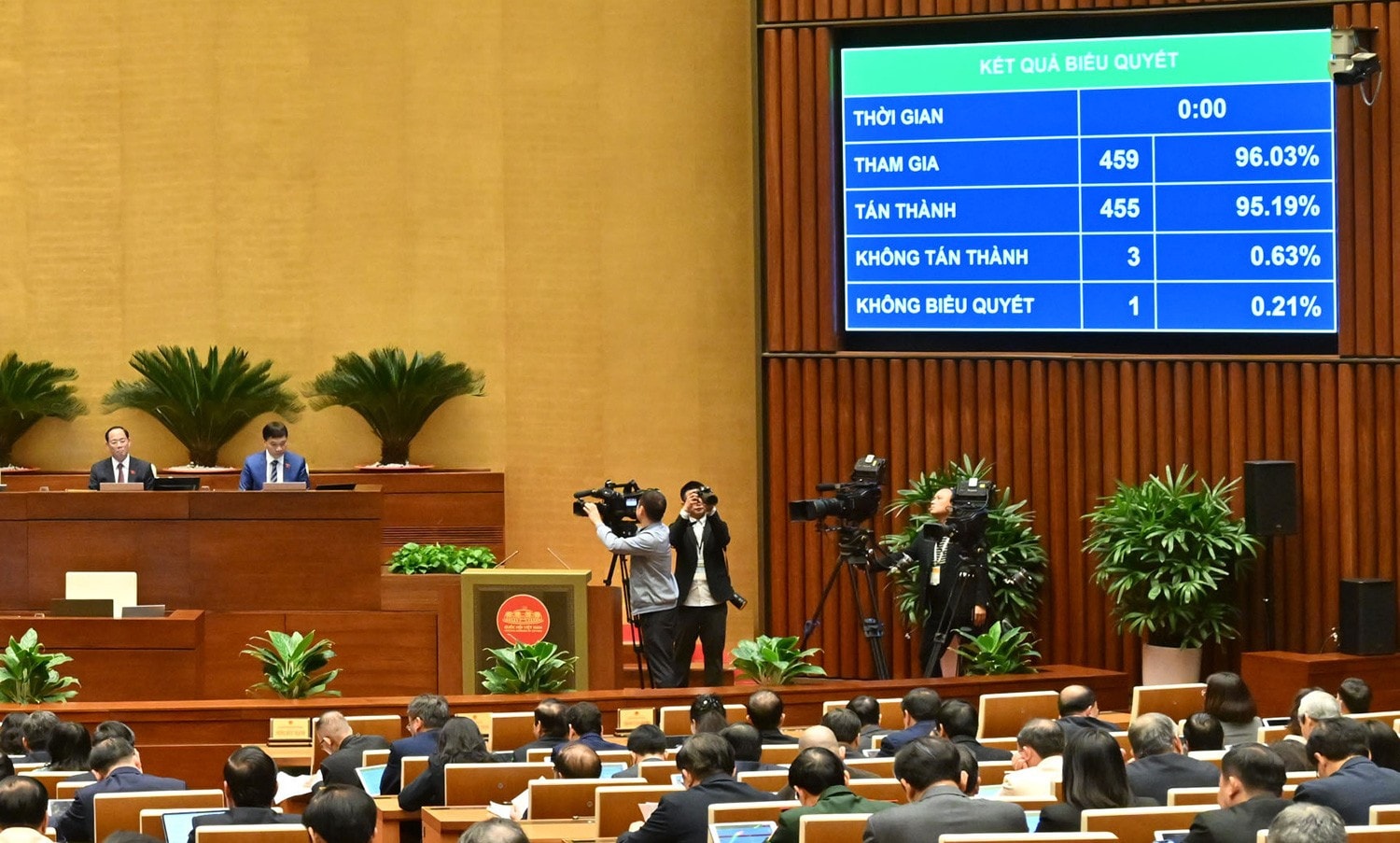 thongqua-duongsat-laocai-vqk-a2.jpg