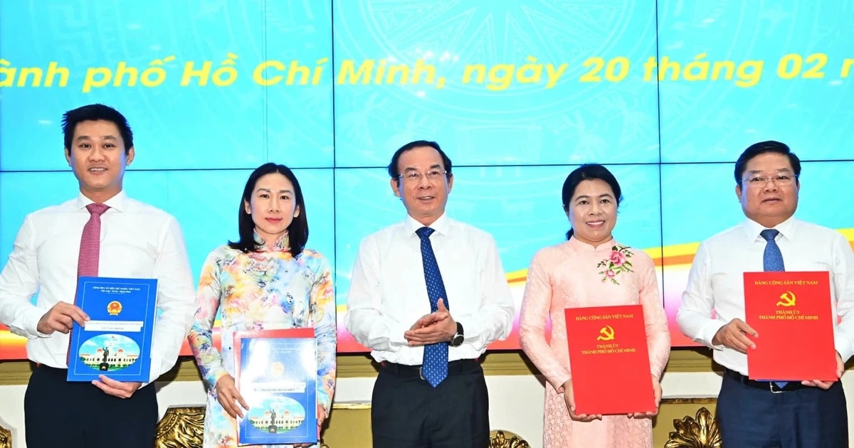 TP. Hồ Chí Minh điều động, bổ nhiệm nhiều cán bộ chủ chốt 