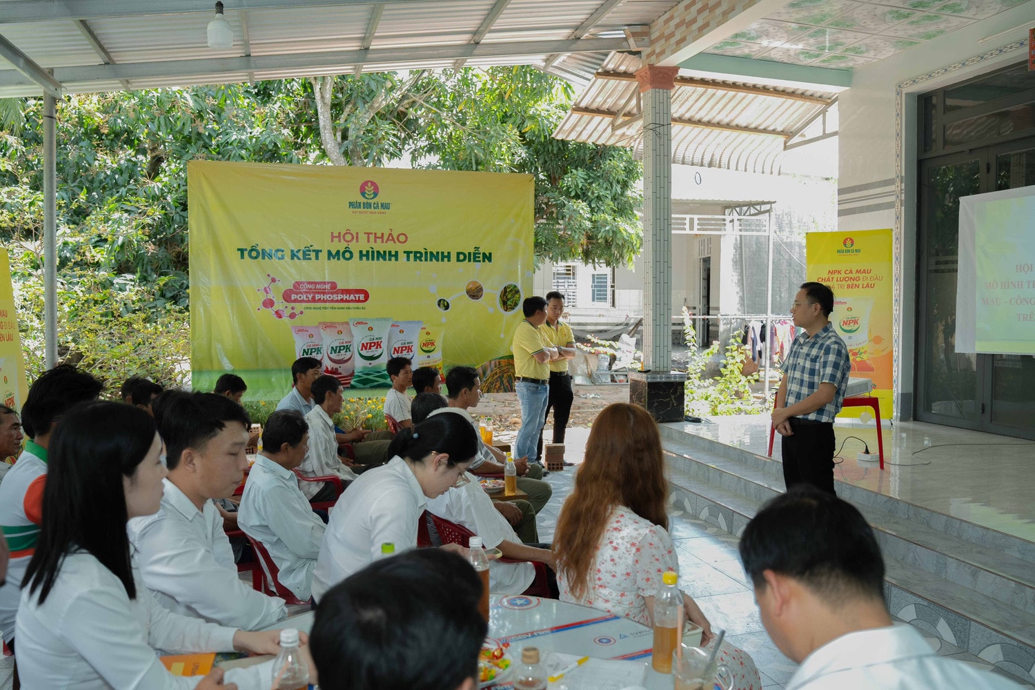 h2-hoi-thao-1-compressed.jpg