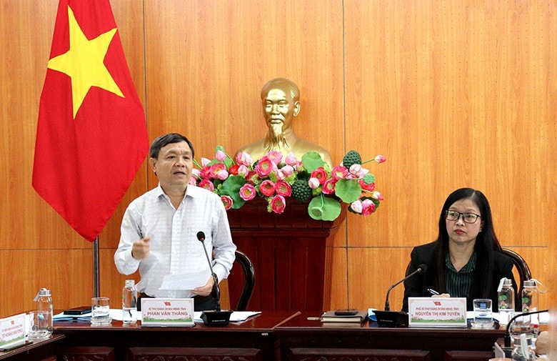 Phó Bí thư Thường trực Tỉnh ủy, Chủ tịch HĐND tỉnh Đồng Tháp Phan Văn Thắng phát biểu kết luận phiên giải trình
